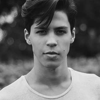 مطور برمجيات